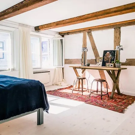 アパート Comfortable One-bedroom Apt. In The City Center
