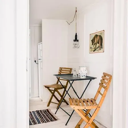 アパート Comfortable One-bedroom Apt. In The City Center *